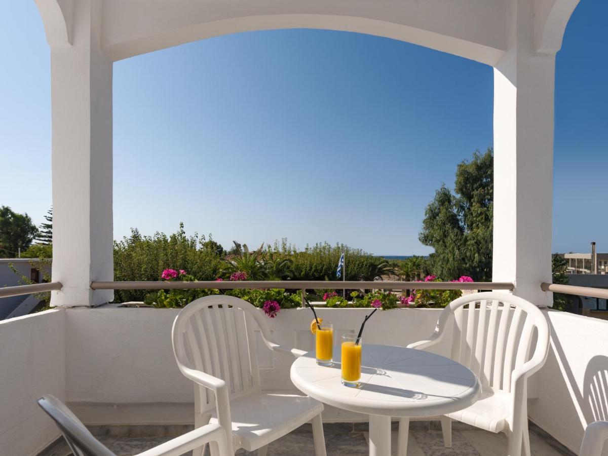 פלטאנס Ariadne Hotel מראה חיצוני תמונה